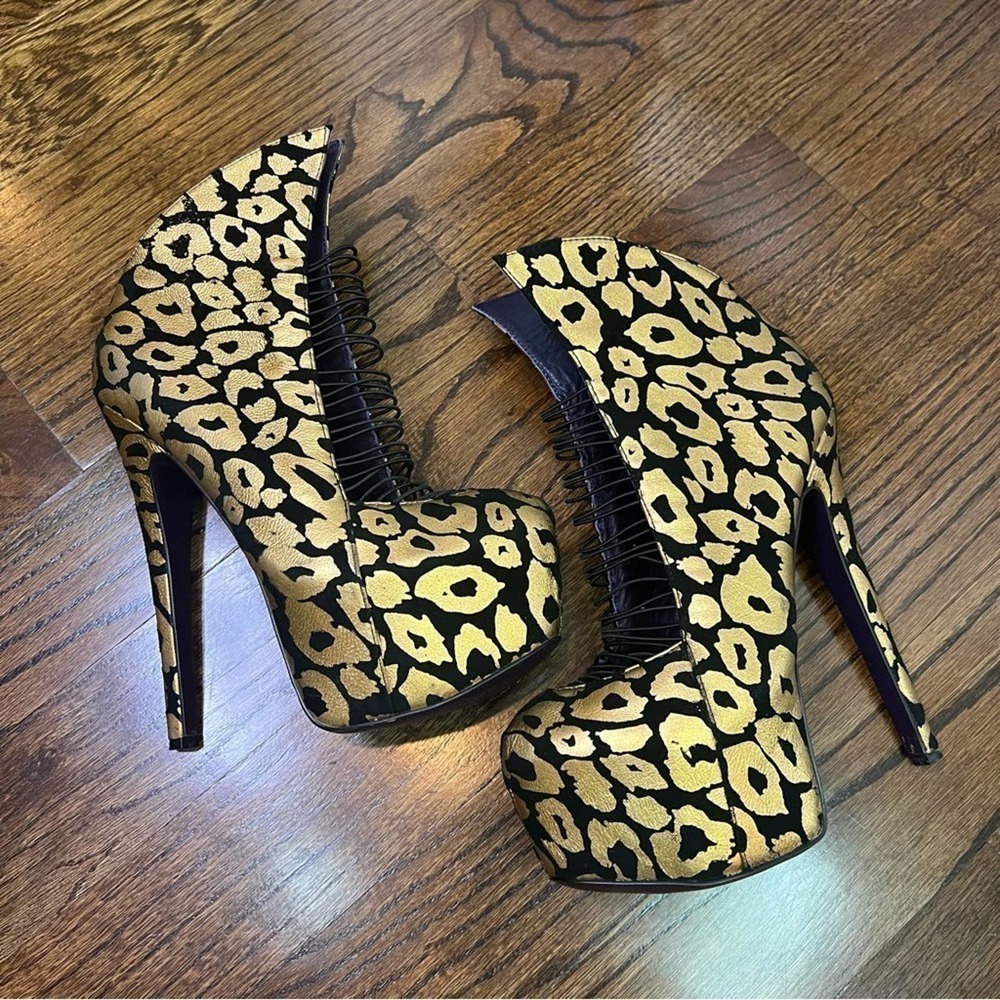 Heels // London Trash #010 - Picture 5 of 10